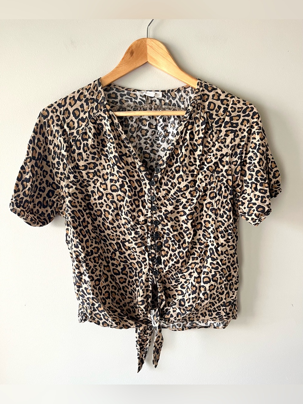 Beachlunchlounge Leopard Print Button Tie-Front Short Sleeve Blouse Size XS